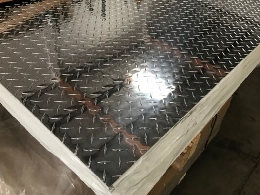 Decorative Aluminium Checker Plate / Thin Gauge Aluminum Diamond Plate