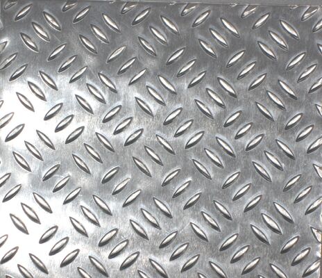 2mm 5 Bar Aluminium Checker Plate Cold Rolling Materials ISO Certification